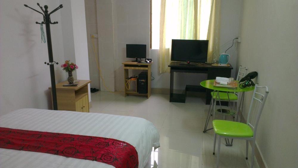 Junhua Inn Guangzhou South Railway Station Bagian luar foto